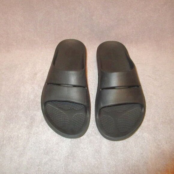 Oofos Ooahh Men\'s Sport Recovery Sandals Size 11 Comfort Slip On Beach Slide\\